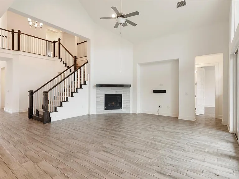 12905 Padua Dr — Photo 10