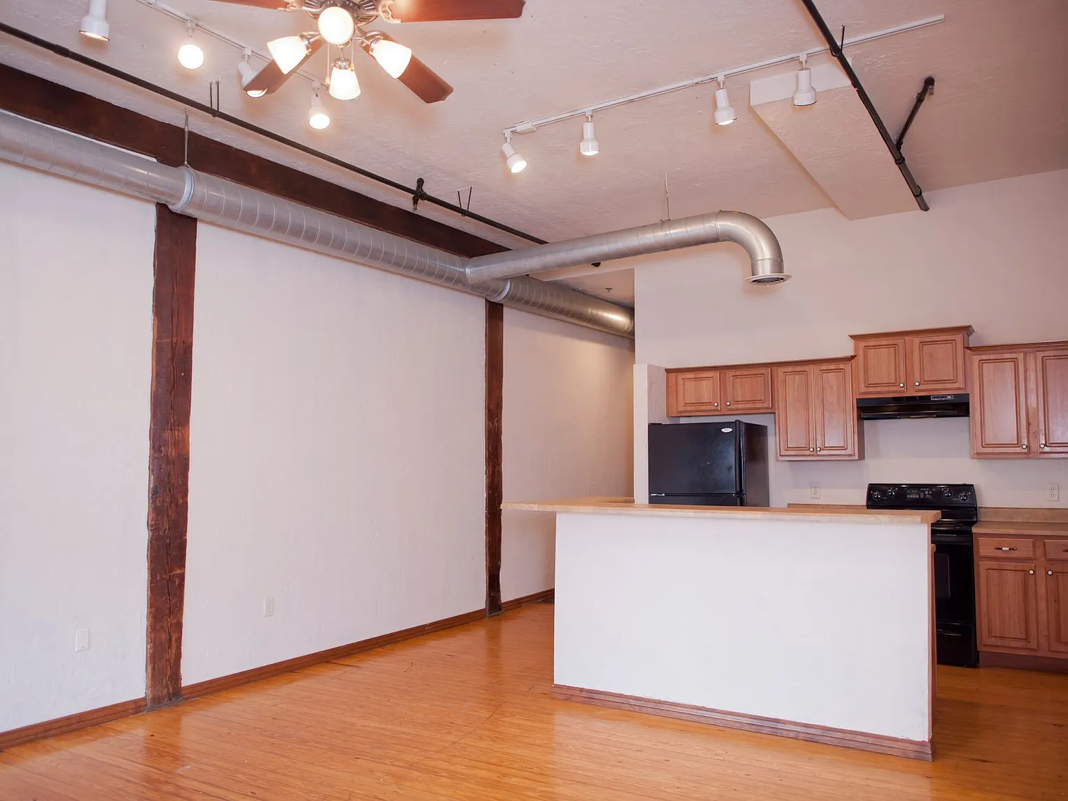 Stove Works Lofts — Photo 4