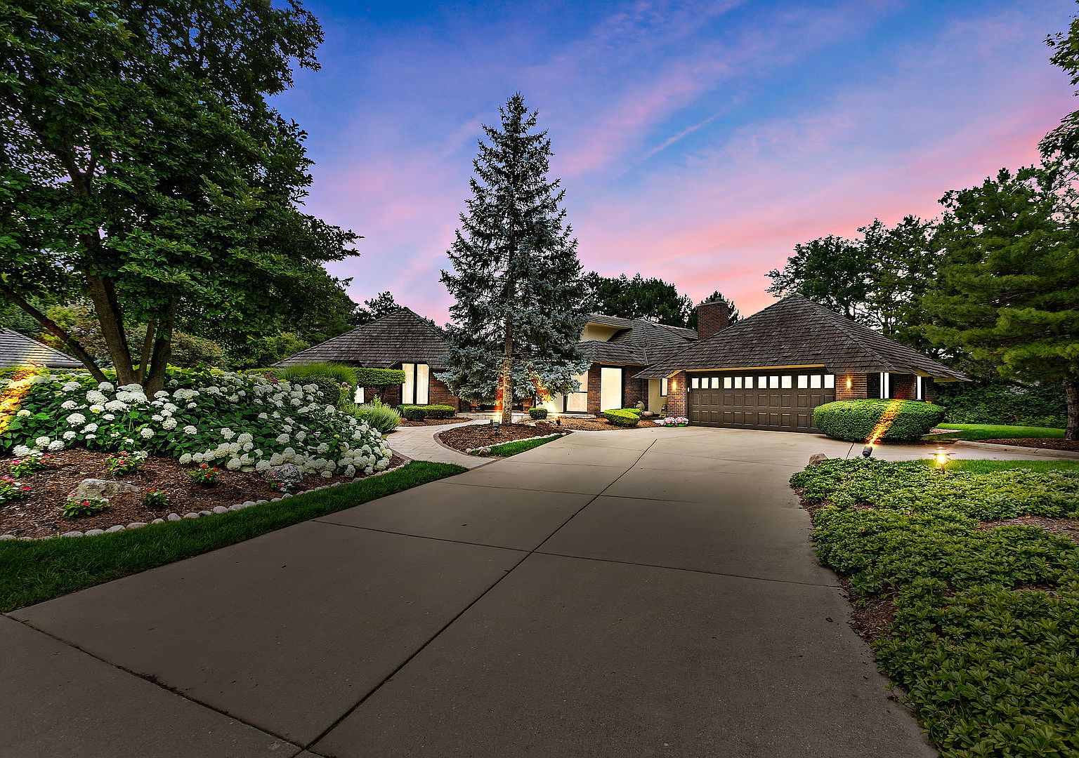 26 Hamilton Ln, Oak Brook, IL 60523 MLS 11831610 Zillow