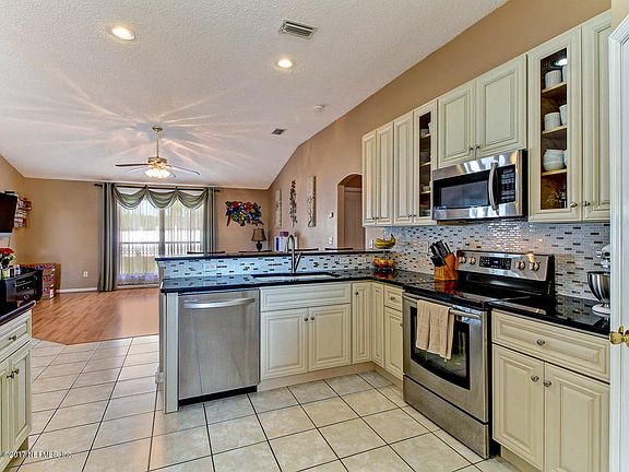 5th image of 6874 Clinton Corners Dr W