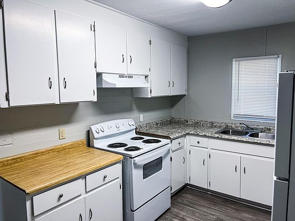 5th image of 2517 Sylvester Dr