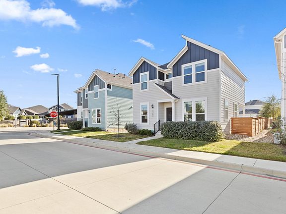 2nd image of 4702 Fountain Grass Ln