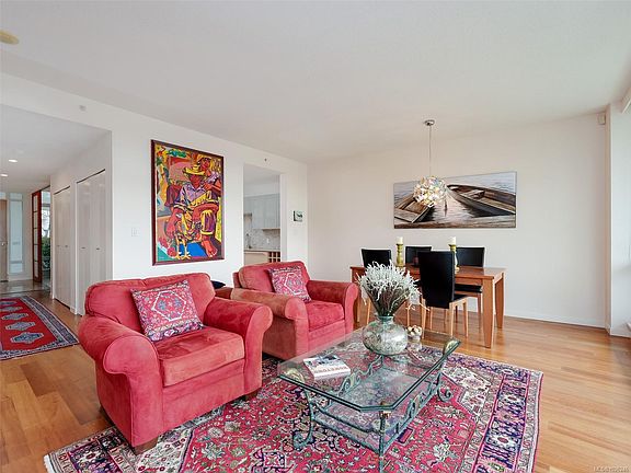 5th image of 68 Songhees Rd #110