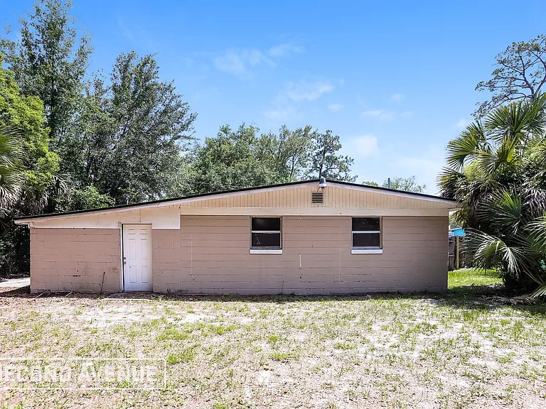 6815 Bambi Ln — Photo 13