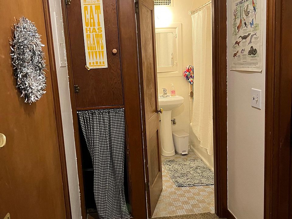 2nd image of 3820 Woodland Park Ave N #1