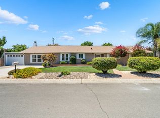 2814 Oakview Dr, Redding, CA 96002