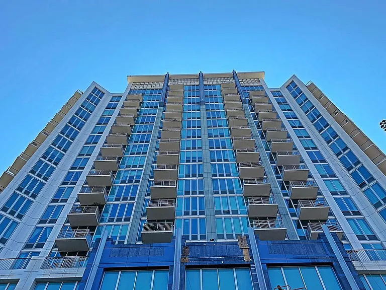1600 S Indiana Ave #1404 — Photo 1