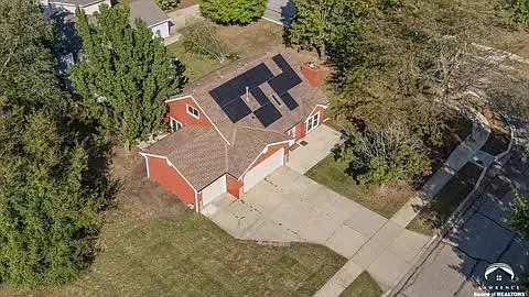 125 Sharon Dr — Photo 3
