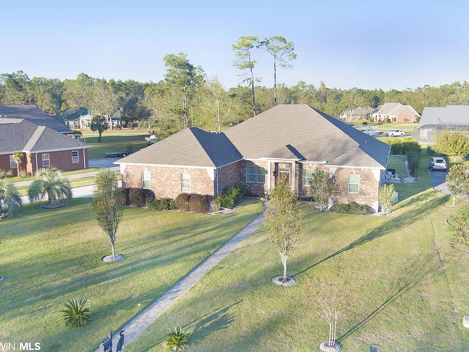 1st image of 8398 Heron Dr