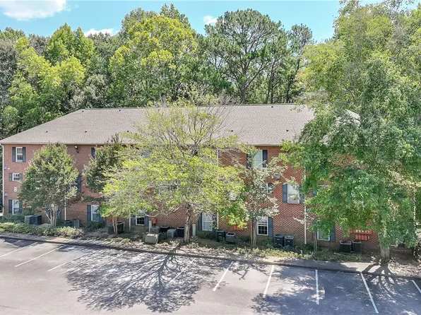 148 E University Dr APT B206, Auburn, AL 36832