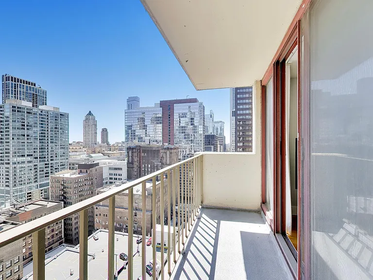 200 N Dearborn St #3103 — Photo 17