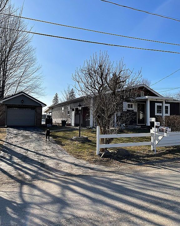 2nd image of 50 Potter Rd