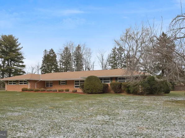 28 W Church Rd, Lawrence Township, NJ 08648