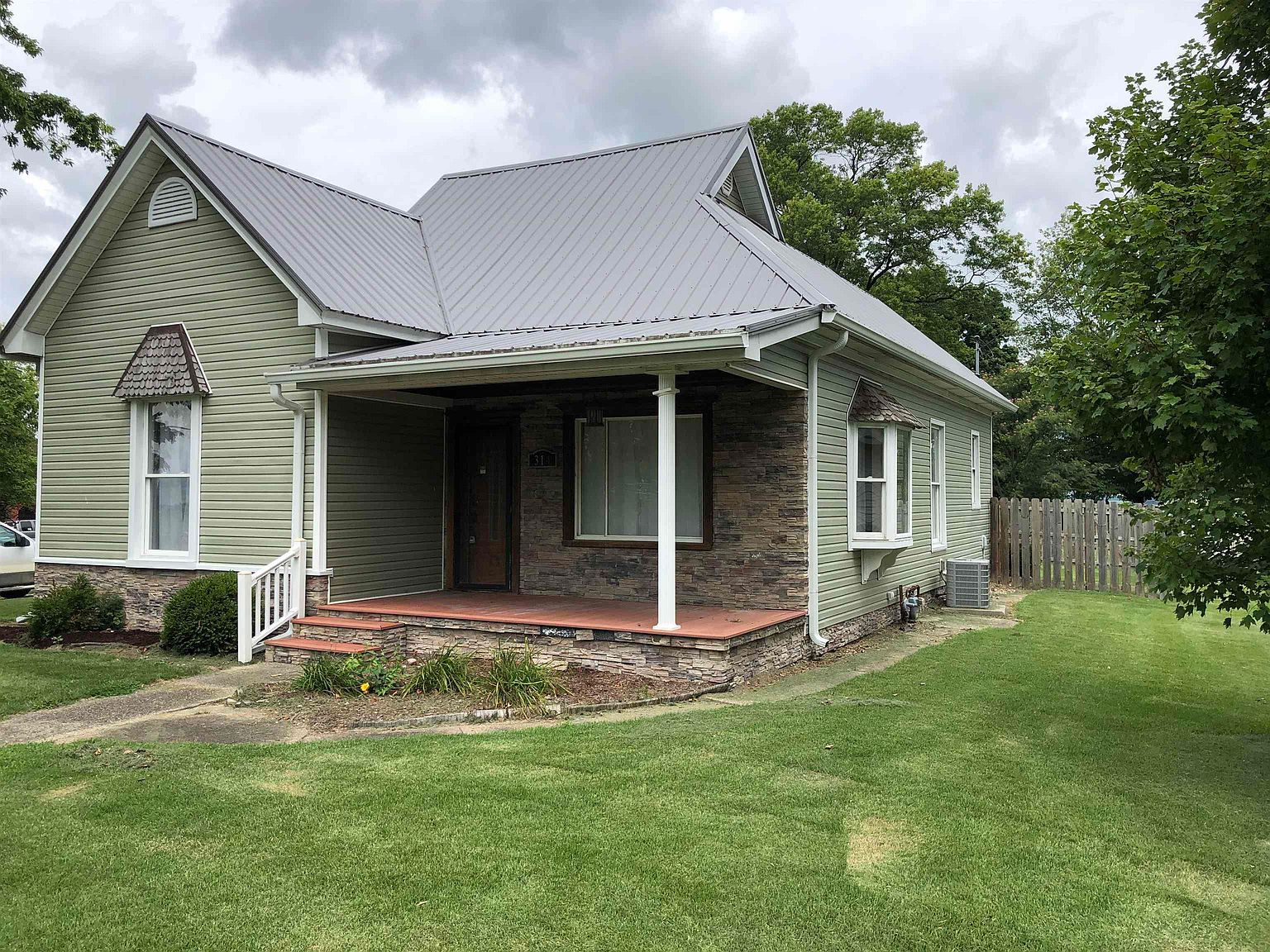 314 W College St, Sandborn, IN 47578 Zillow