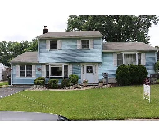 29 Erik Dr photo 1