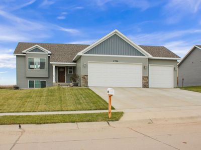 2706 2nd St NE, Watford City, ND, 58854