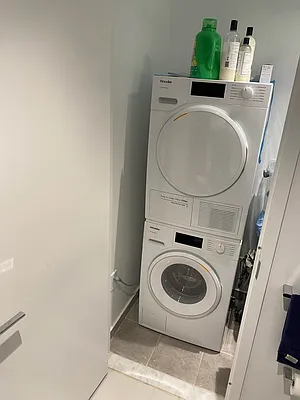 Rented by Compass | media 23