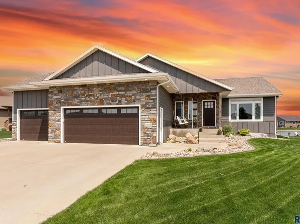 2600 N Devon Ave, Tea, SD 57064