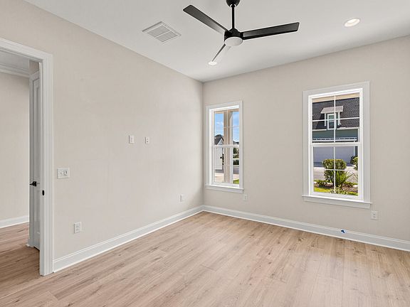 3rd image of 230 Green Heron St