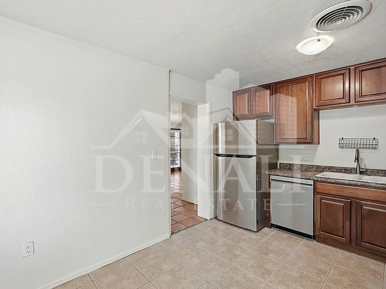 3801 N 4th Ave — Photo 12