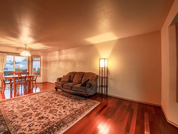 5th image of 6615 23rd St NE