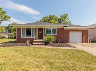 10906 Snow Rd, Parma, OH 44130