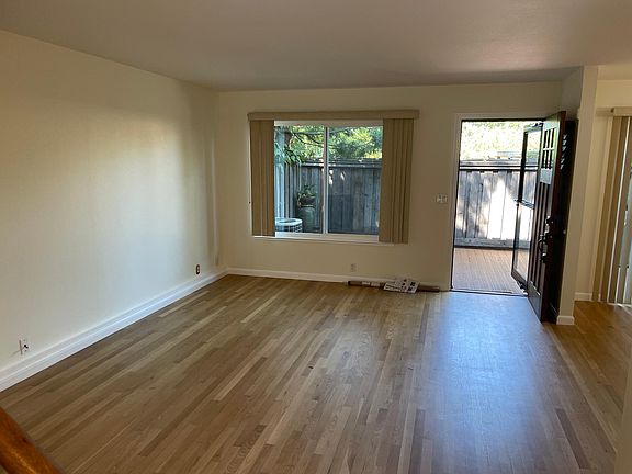 4th image of 1641 Kentfield Ave