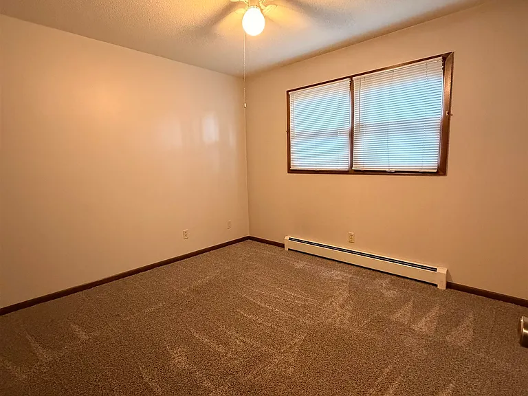 1501 Hill Ave #1 — Photo 4