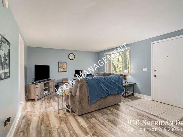 910 Sheridan Dr