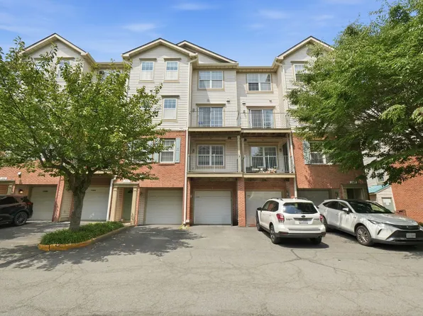 11876 Breton Ct #11A, Reston, VA 20191