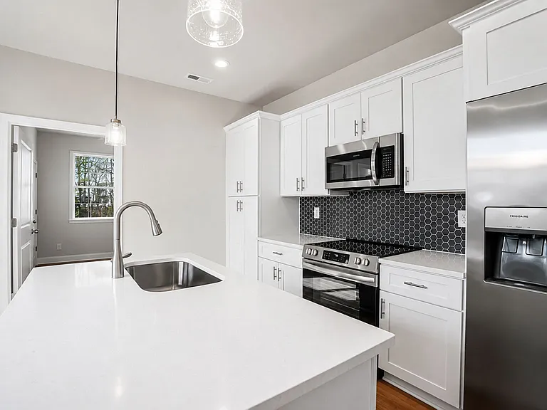 339 Gray Dr — Photo 15