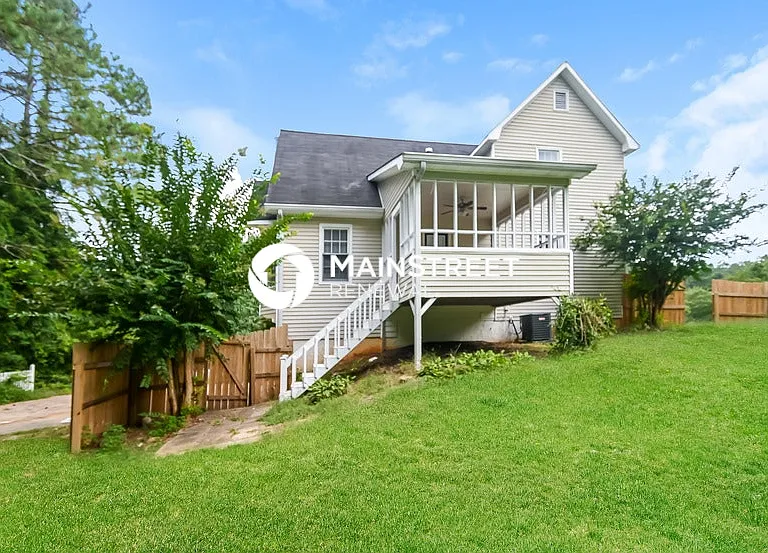 12 Stratford Dr — Photo 15