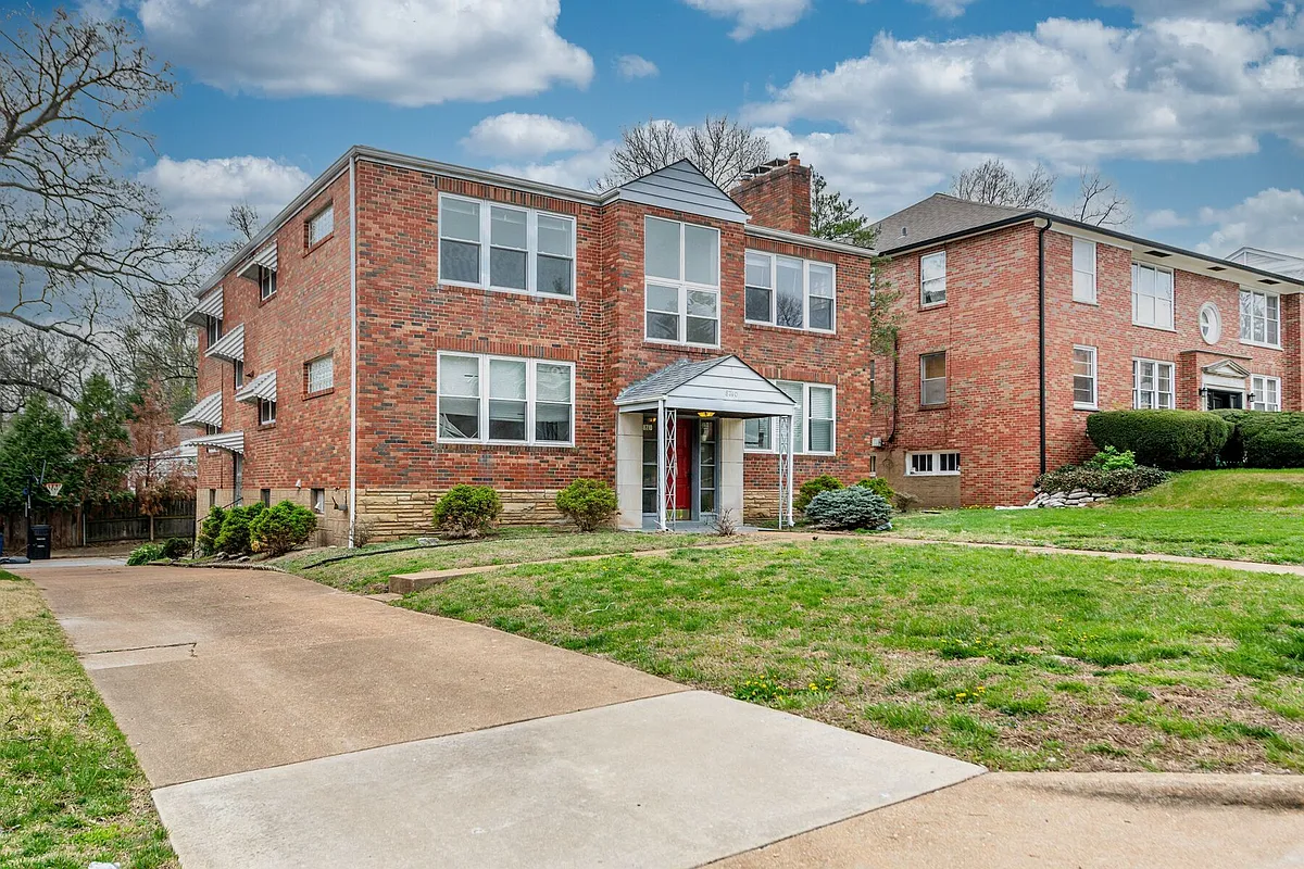 Building Photo - 8710 Delmar Blvd #2F