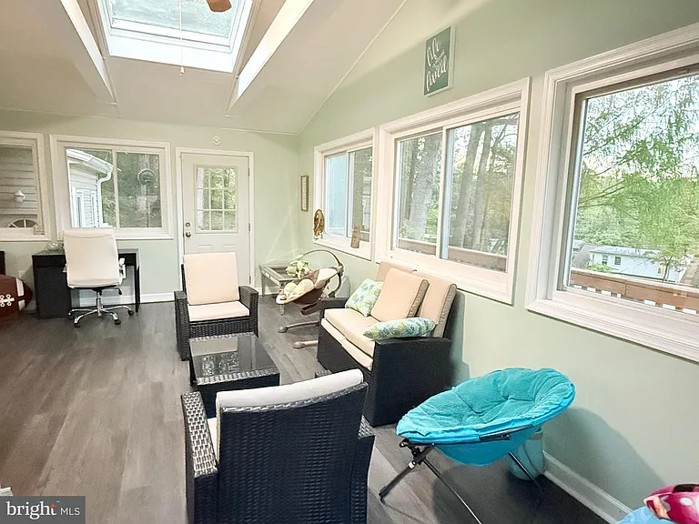 6910 Fern Pl — Photo 6