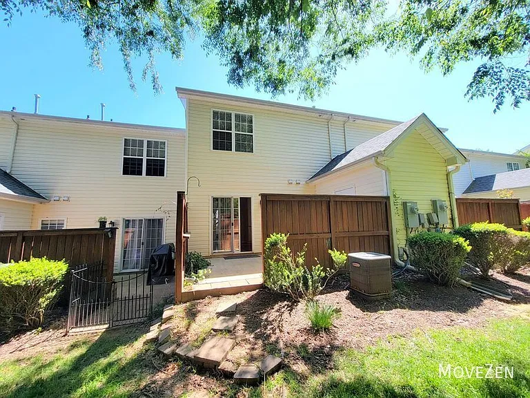 2121 Piney Brook Rd #104 — Photo 18