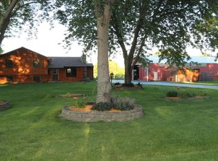 4935 Gunderson Rd, Waterford, WI 53185