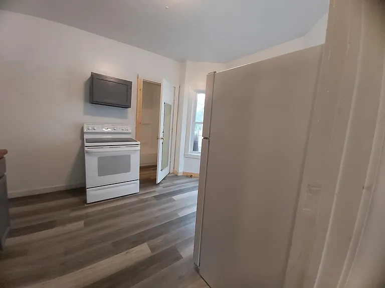 44 Cherry St — Photo 6