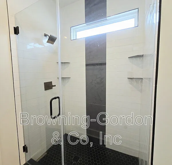 3209 Curtis St — Photo 12