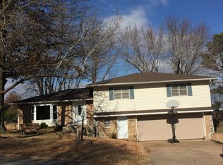 904 23rd Ave SW, Miami, OK 74354