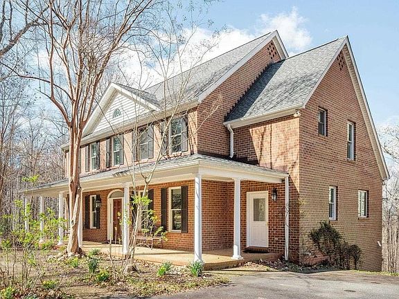 3rd image of 3655 Raleigh Mountain Trl