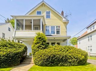 53 Calumet Rd, Holyoke, MA 01040