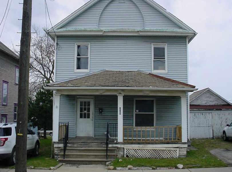 1st image of 223 S Howard Ave