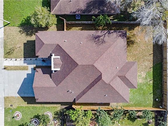 2nd image of 1906 E Chandler Cir
