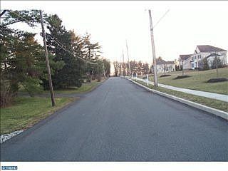 2nd image of 980 Hudnut Rd