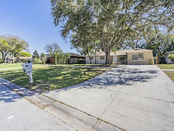 4th image of 7274 62nd Ave N