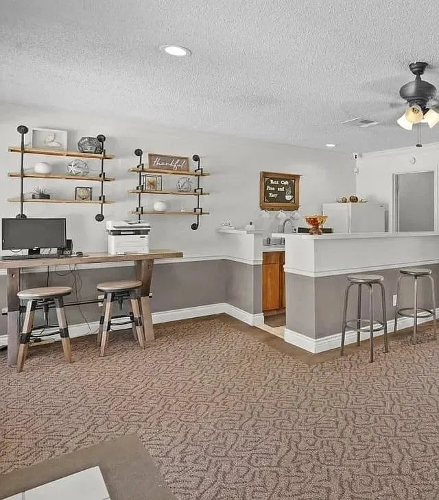 Cimarron Pointe Apts. — Photo 1