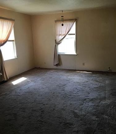 2nd image of 1517 N Adams St