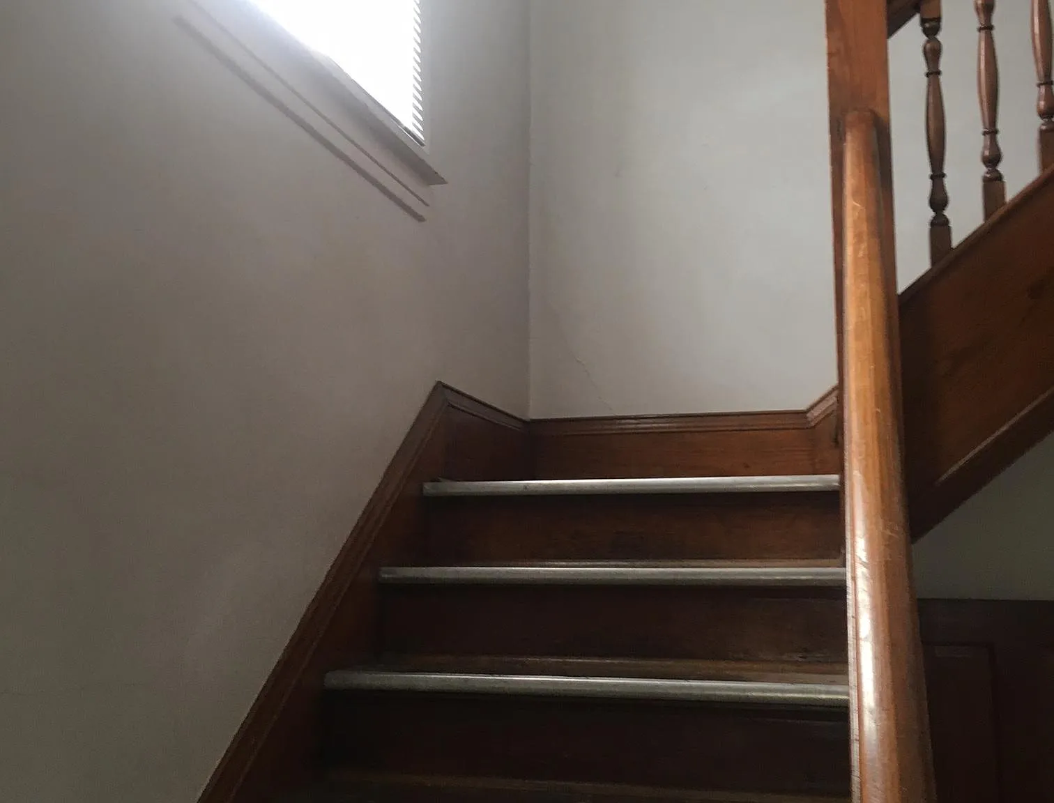 5 bed, 2000 sqft, $3,000 — Photo 3