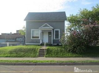 826 E 3rd St, Duluth, MN 55805