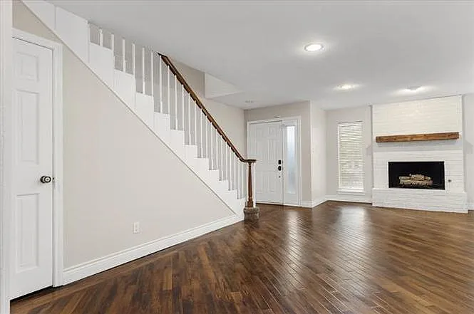 5429 Collinwood Ave — Photo 5